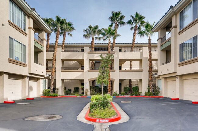 Building Photo - 7173 N Durango Dr