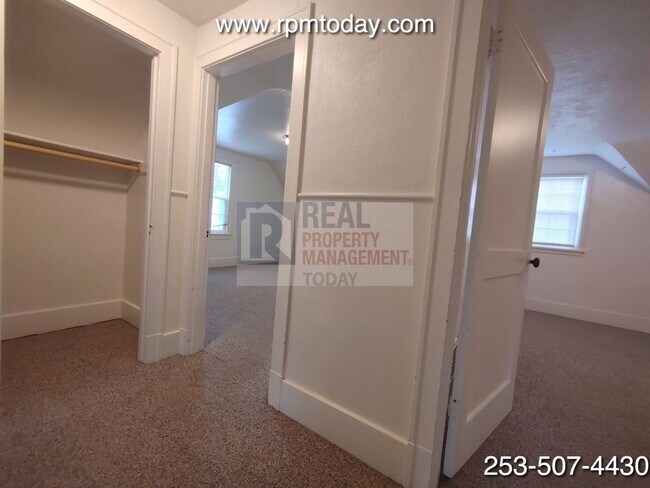Foto del edificio - Barlow-1703 (Olympic Group)