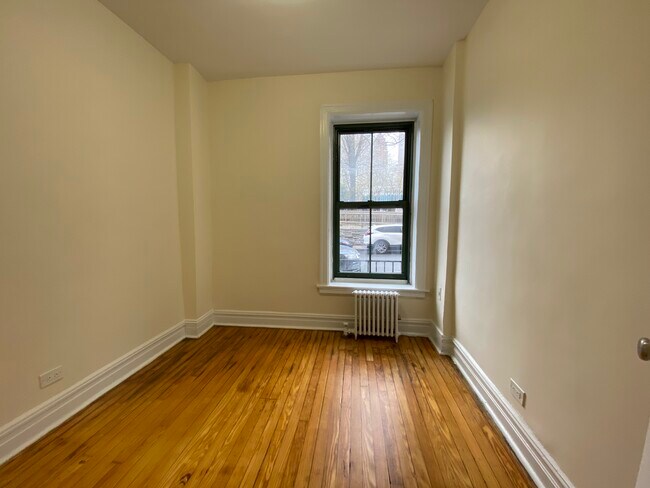 Foto del edificio - 509 E 78th St