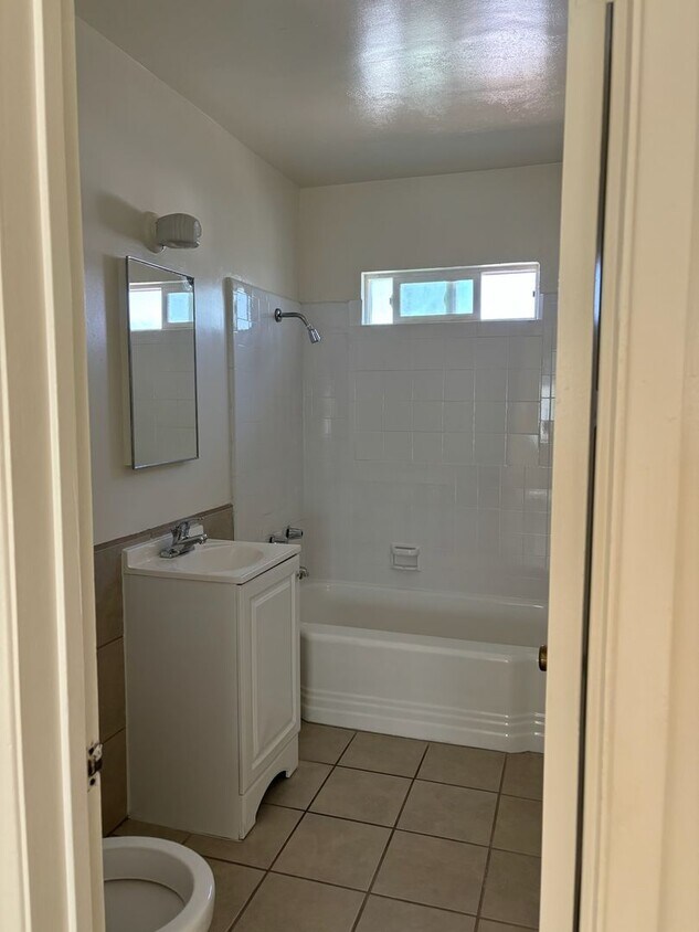 Foto del edificio - Garden Apartments - 932