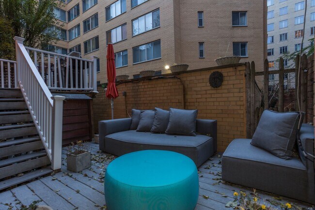 Shared patio - 1710 P St NW