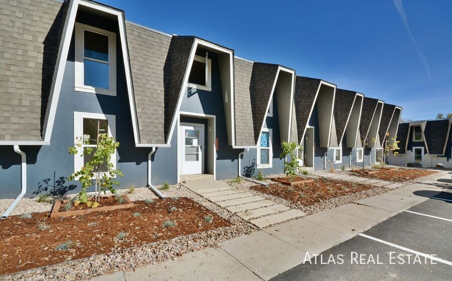 Photo - 4485 Driftwood Place-