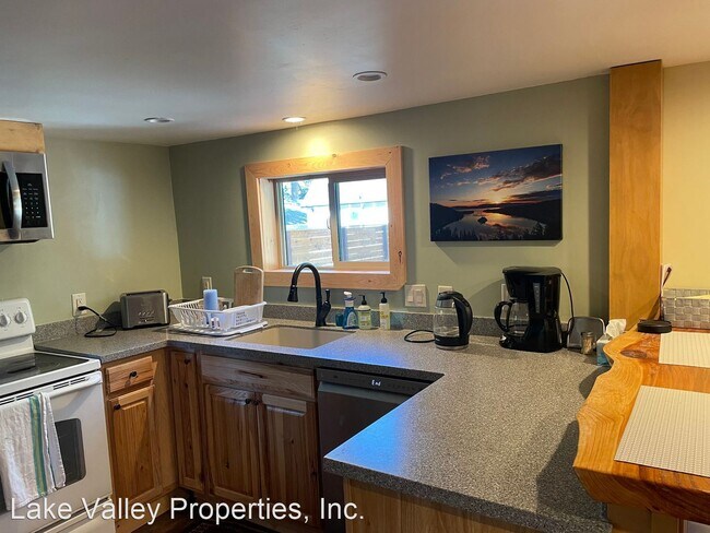 Foto del edificio - 2 br, 1.5 bath House - 3753 Paradise Ave