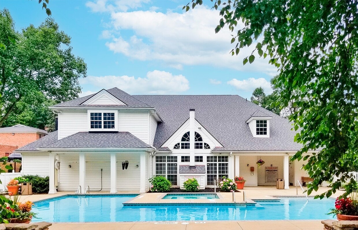 Piscina Village at Mayfield - Village at Mayfield