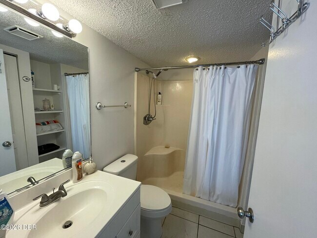 Foto del edificio - 2390 Ocean Shore Blvd