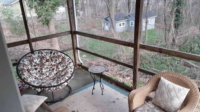 Screened Porch - 1029 Hartford Tpke