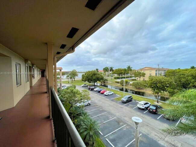 Building Photo - 12750 SW 15th St