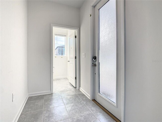 Foto del edificio - 409 Bogey Dr