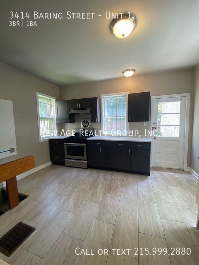 Foto del edificio - 3414 Baring St
