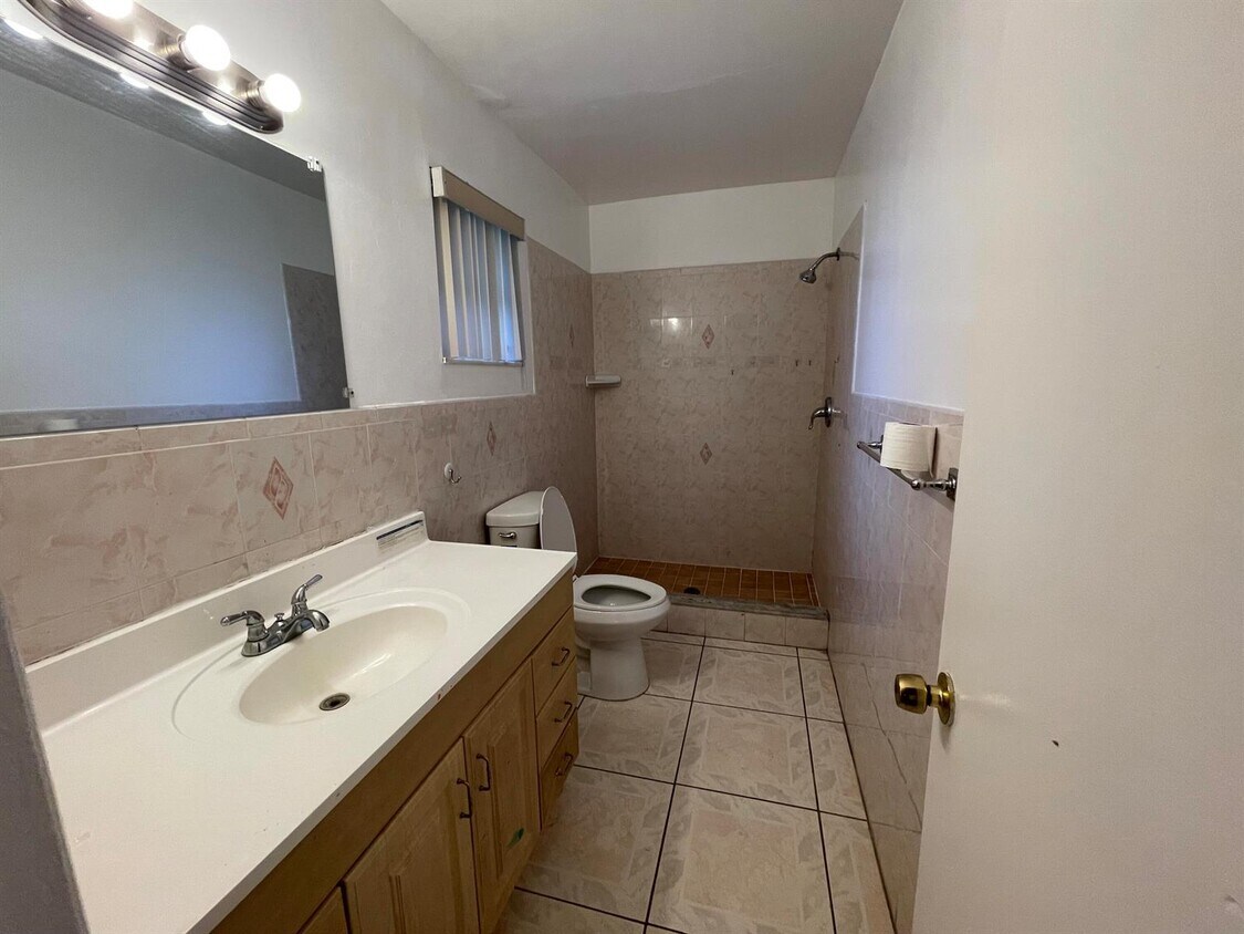 1407 Stoneway Ln, West Palm Beach, FL 33417 House Rental in West Palm