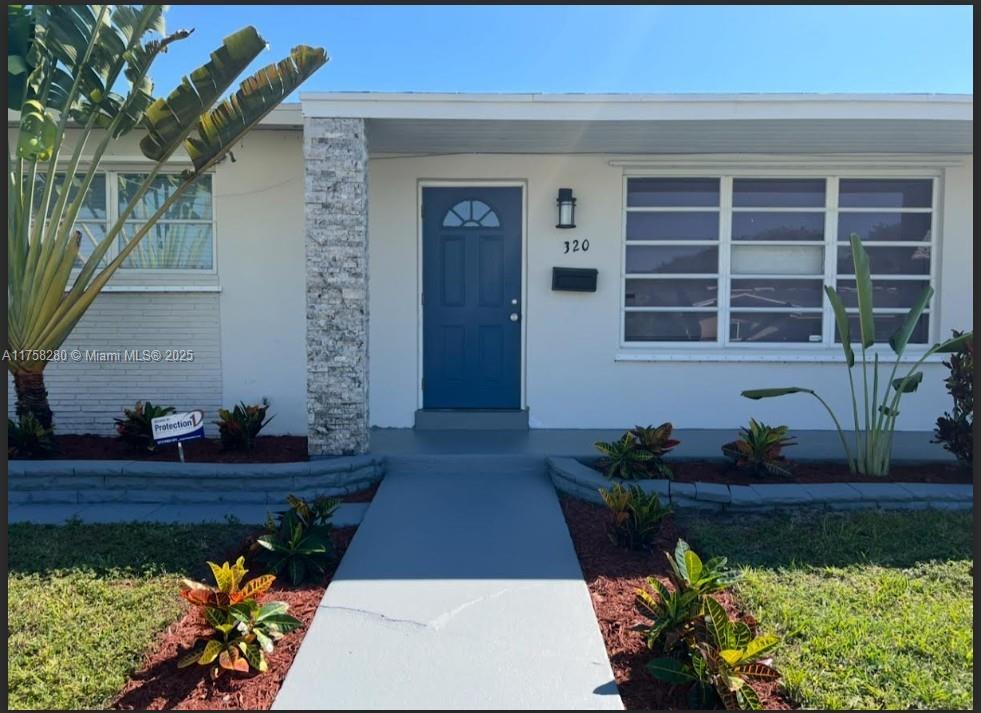 Primary Photo - 320 SW 7th Ct