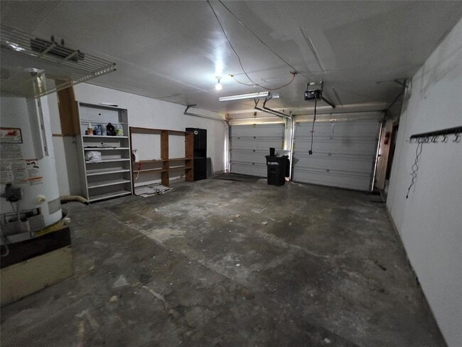 Building Photo - 814 Cascade Creek Dr