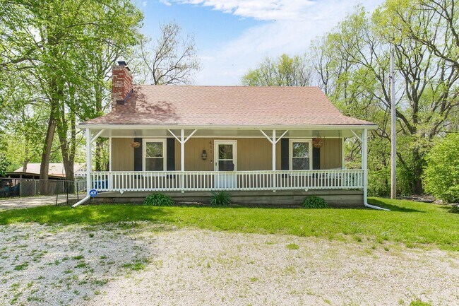 Foto del edificio - Spacious Independence home near Glendale Park | Updated kitchen & hardwood floors