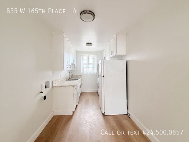 Photo - 835 W 165th Place-4 Apartment