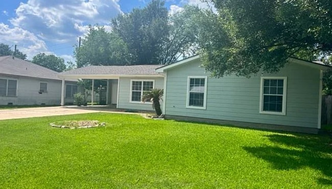 Photo - 112 Highland Dr House