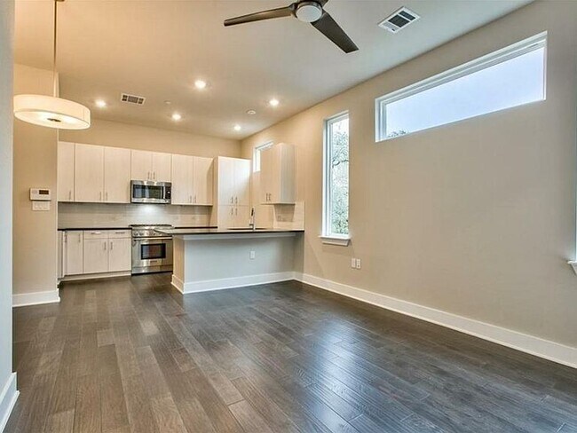 Foto del edificio - 1306 West Ave