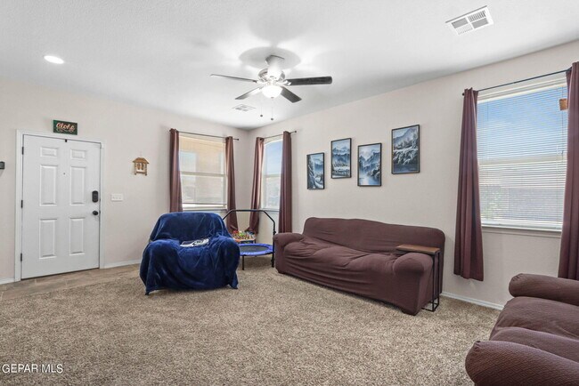 Building Photo - 3701 Loma Cortez Dr