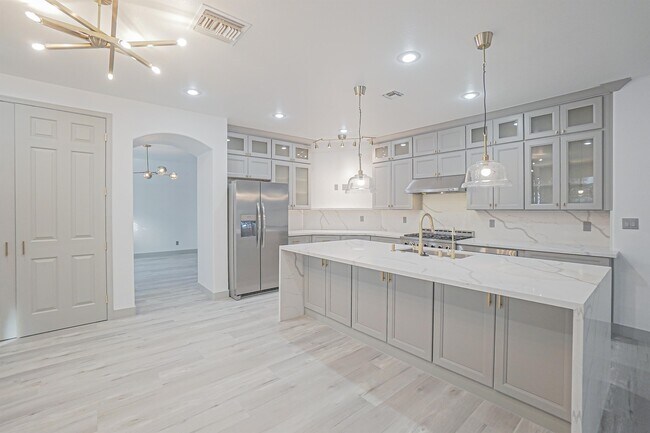 Building Photo - 35 Moraine Dr