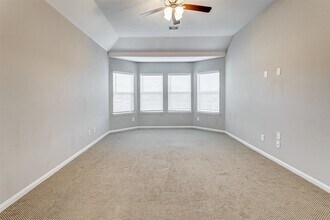 Building Photo - 2165 Woodland Pine Dr