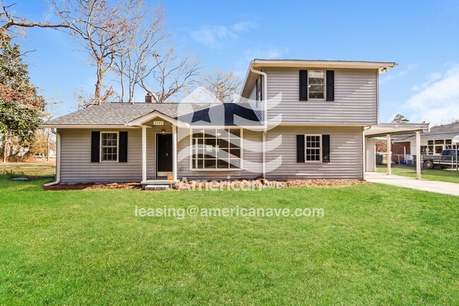 Building Photo - 1111 Lown Dr