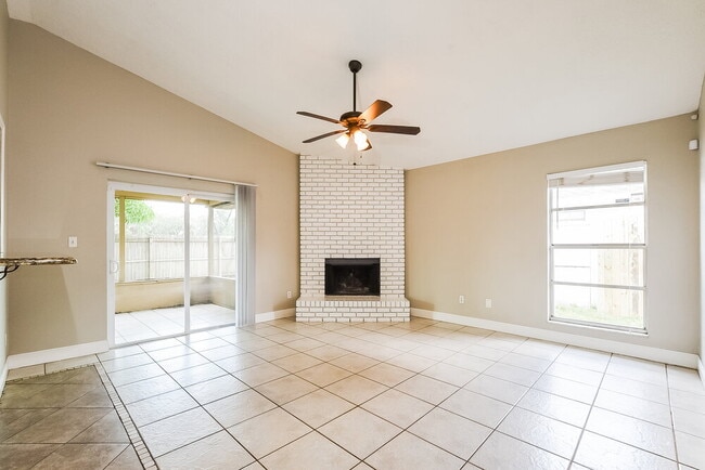 Foto del edificio - 1264 Rising Sun Blvd