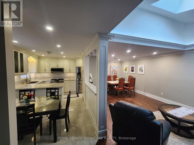 Building Photo - 4281 Woodington Dr