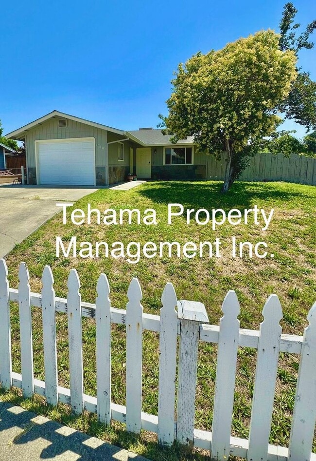 Foto del edificio - Cute 2 Bedroom 1 Bath Home w/ Large Backyard