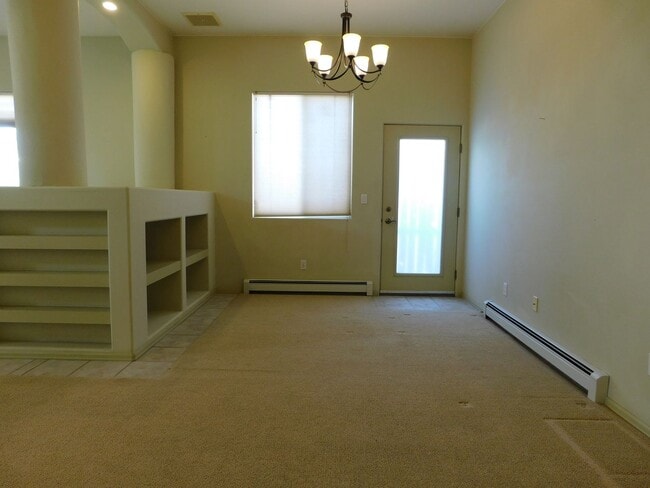 Foto del edificio - Spacious Duplex in N Grand Junction