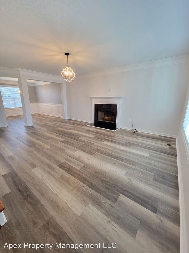 Building Photo - 4 br, 2.5 bath House - 8546 Bowsong Lane
