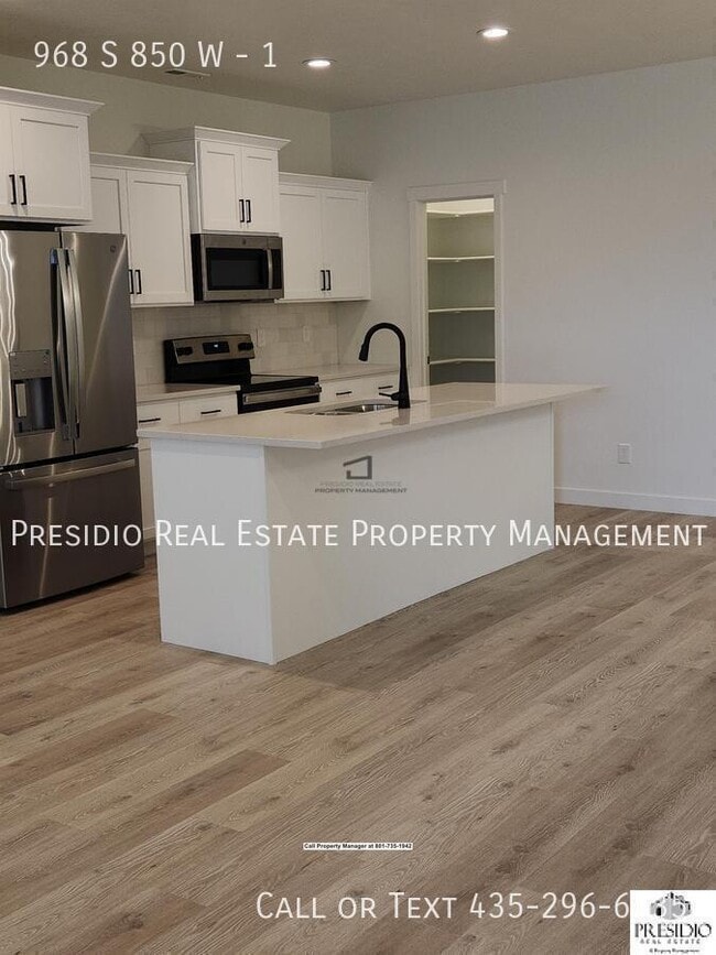 Building Photo - 968 S 850 W