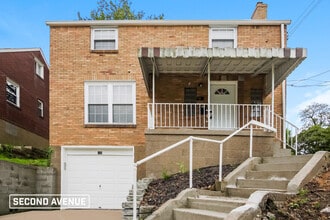 Building Photo - 125 Marion St