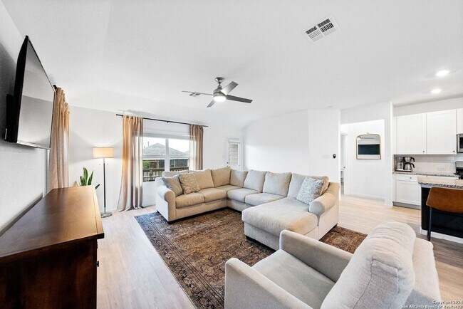 Foto del edificio - Inviting and Elegant One-Story Ranch Home