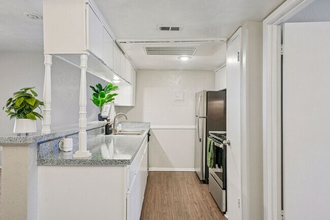 Foto del edificio - 1603 S Cooper St