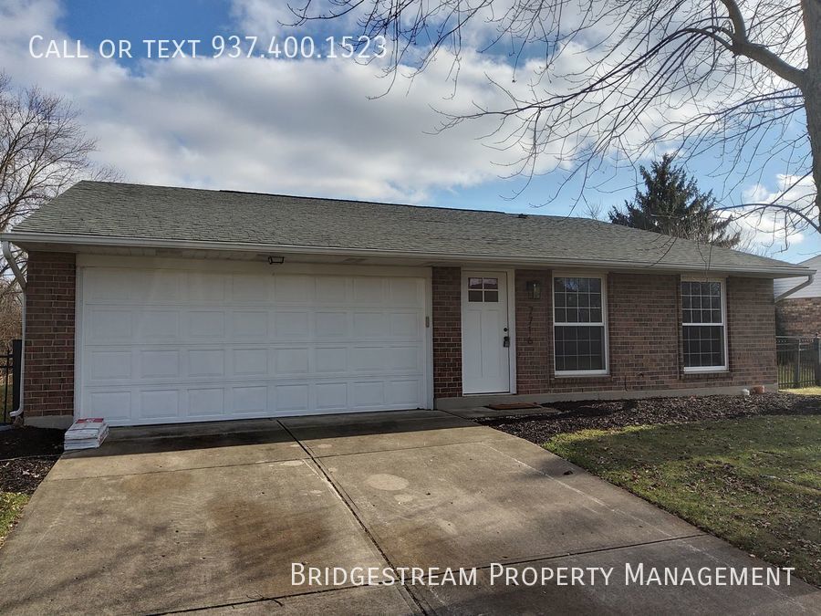 BEAUTIFUL, Modern 3 BR, 2 BA Home With Att... House Rental in Dayton
