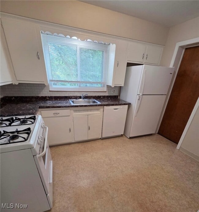 Building Photo - 2103 Braewick Cir