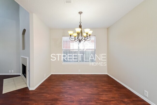 Building Photo - Charming 4 Bedroom in Wylie!