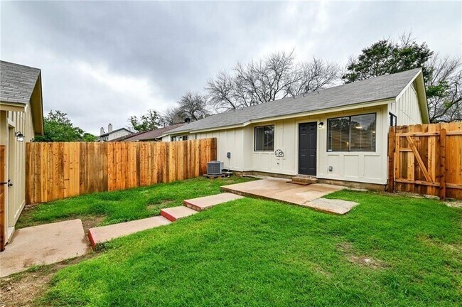 Foto del edificio - 1602 W Braker Ln