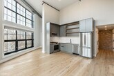 Foto principal - 729 N Sangamon St