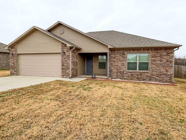 Building Photo - 51 10 Point Ln