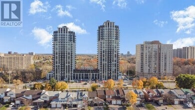 Building Photo - 204-204 Burnhamthorpe Rd E