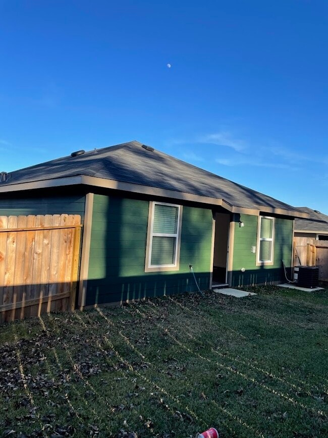 Building Photo - 13111 McCrorey Trails Drive