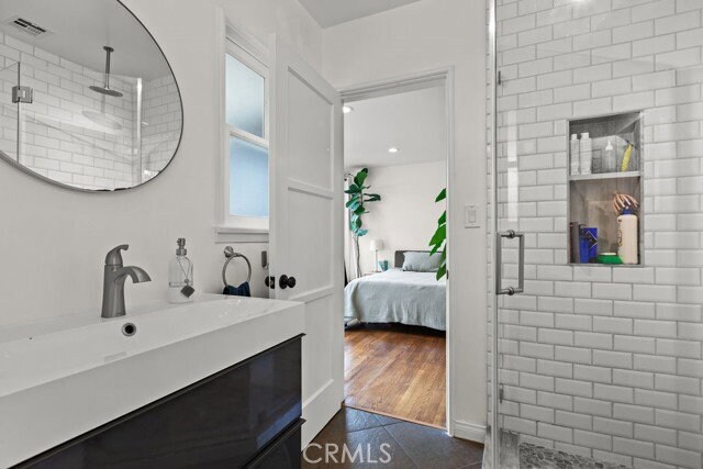 Foto del edificio - 2450 Bonnie Brae