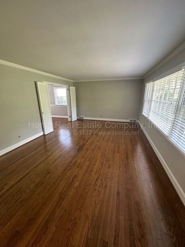 Foto del edificio - 2831 St Claire Rd