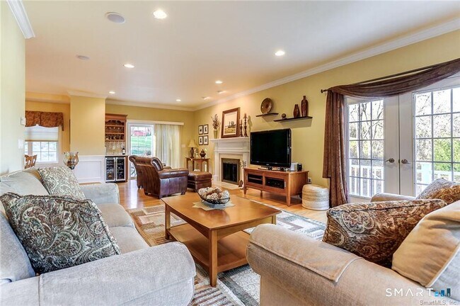 Foto del edificio - 833 Millbrook Rd