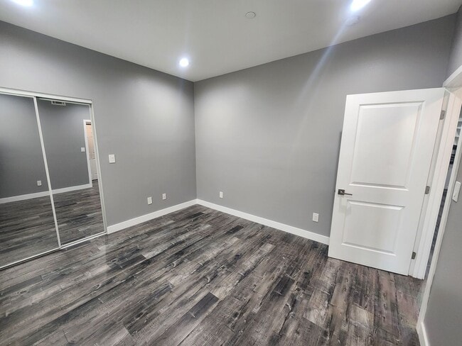 Building Photo - 83rd St.