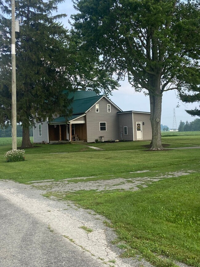 Foto del edificio - 5202 Township Rd 46