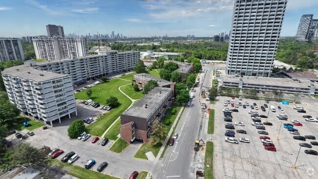  - 7 & 11 Rochefort Drive