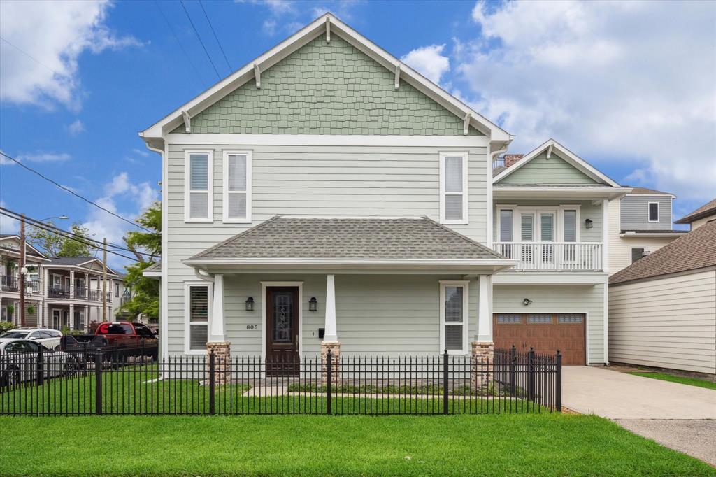 Foto principal - 805 W 8th St