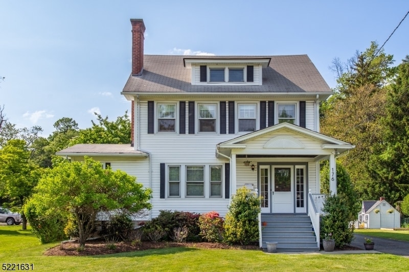 176 Grove Ave Unit 1, Verona, NJ 07044 Room for Rent in Verona, NJ