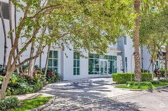 Building Photo - 2275 Biscayne Blvd